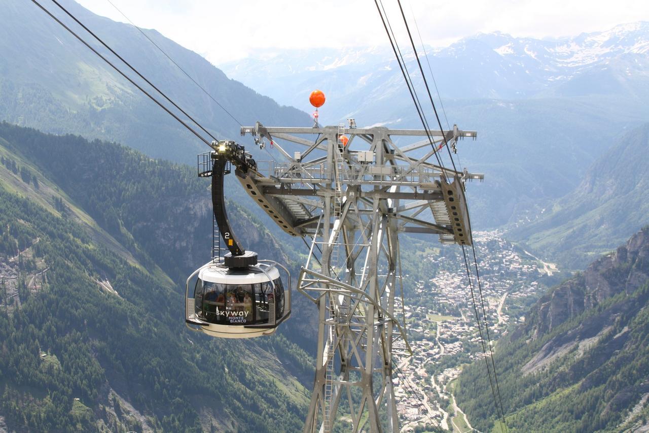 Centrale Courmayeur Extérieur photo